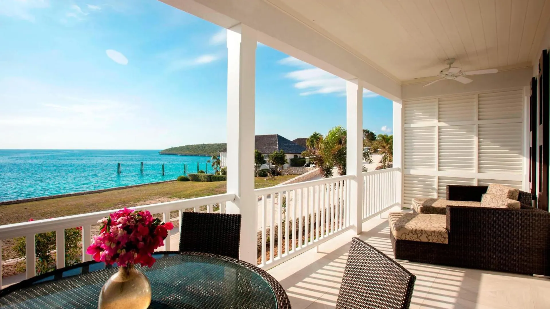 Resort French Leave Resort, Autograph Collection Governor's Harbour